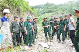 Quân khu kiểm tra tiến độ thực hiện các dự án phát triển kinh tế xã hội cho đồng bào nơi biên giới